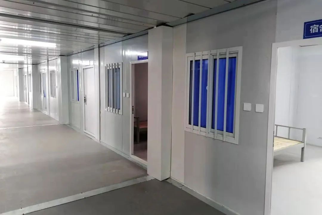 疫情就是命令，鍍鋁鋅鋼板銷售廠家宏鑫源緊急馳援多地方艙醫(yī)院建設(圖3)